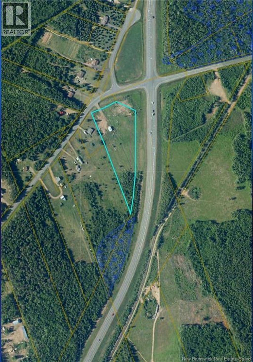 10408 Route 150, Six Roads