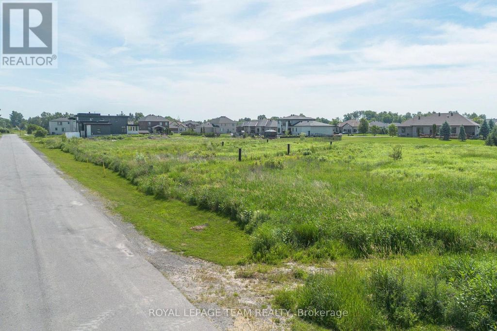 6785 Still Meadow Way E, Ottawa