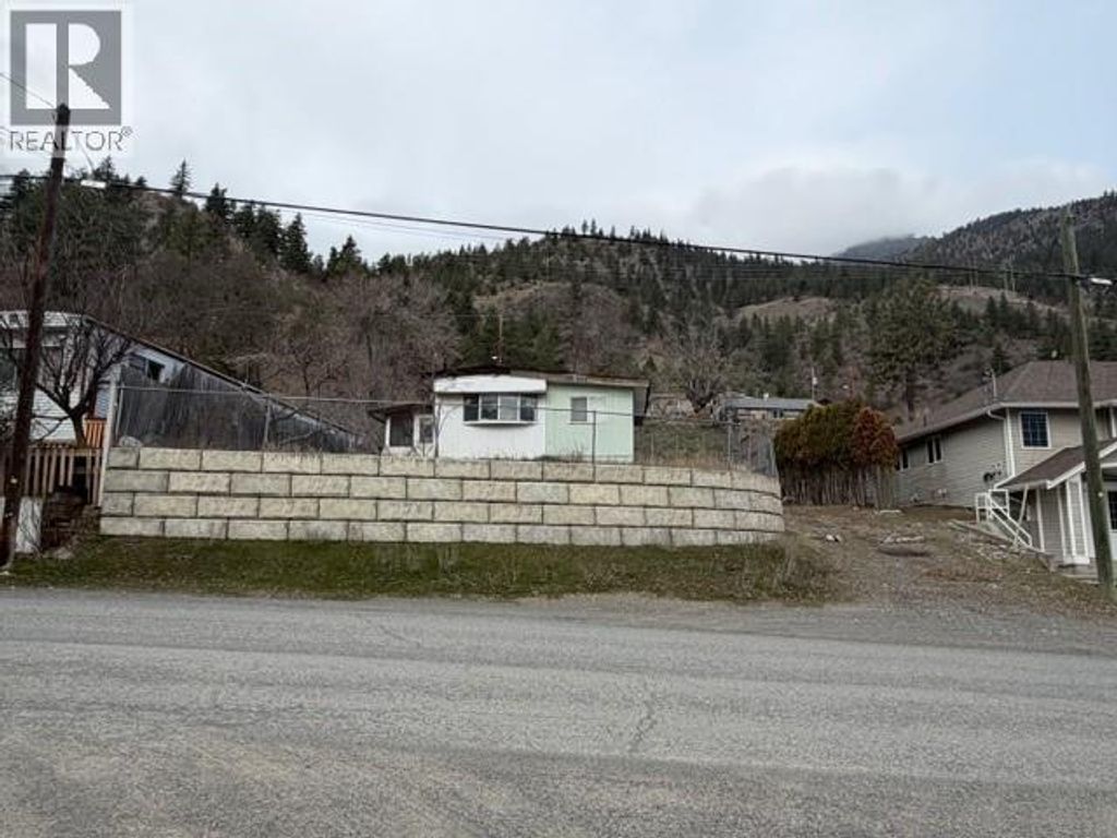 701 Columbia Street, Lillooet