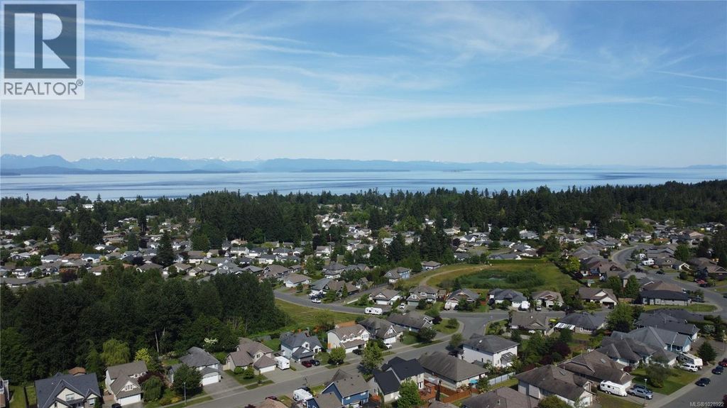 678 Mariner Dr, Campbell River