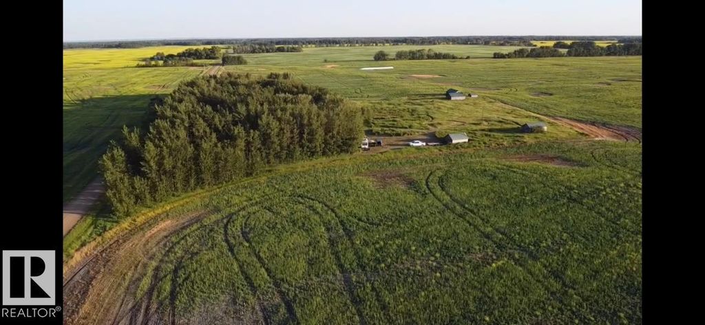 Township Rd 582 Range Rd 205, Rural Thorhild County