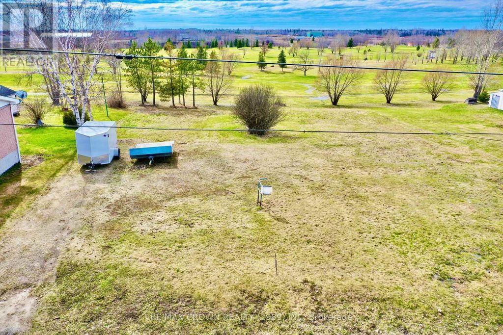 228-232 Ross Road, Smooth Rock Falls (srf)