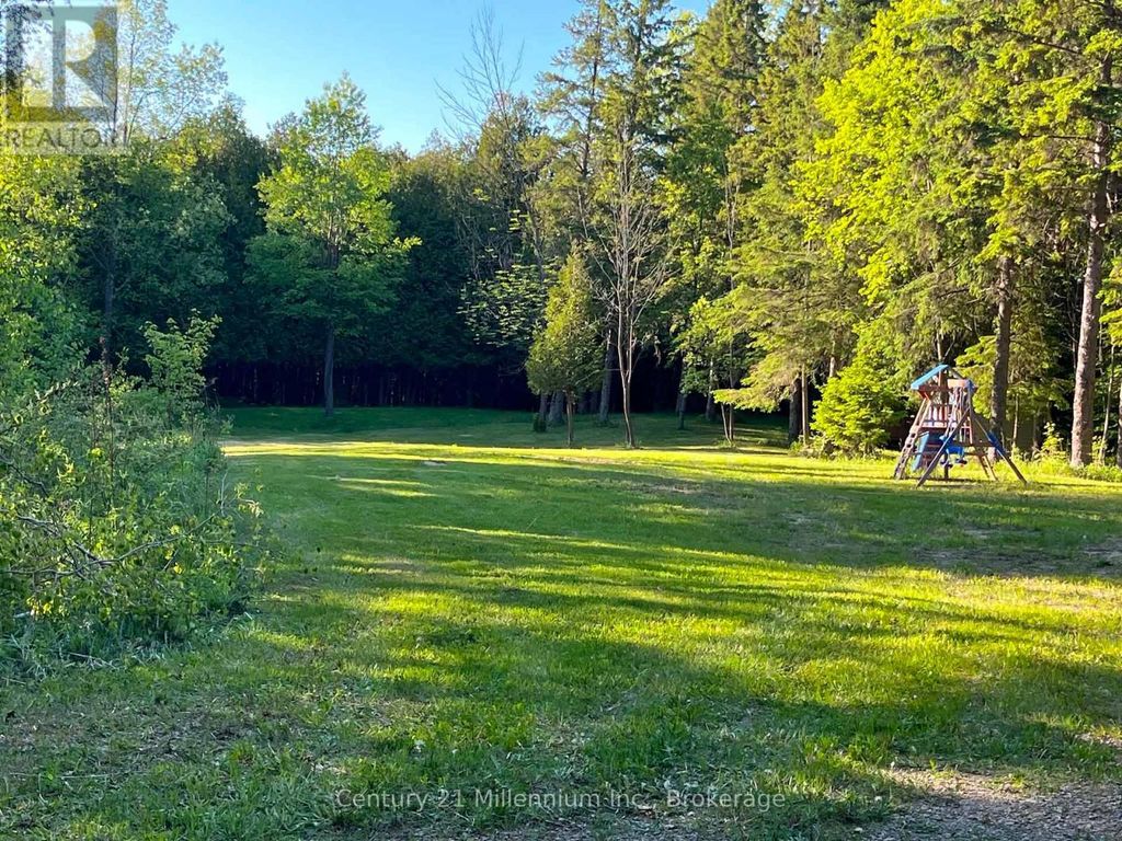 627383 15 Side Road, Mulmur