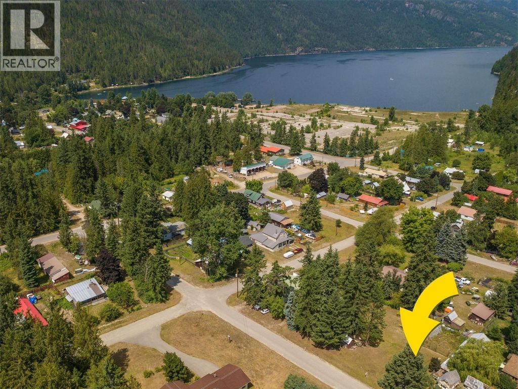 Lot B Park Avenue, Slocan