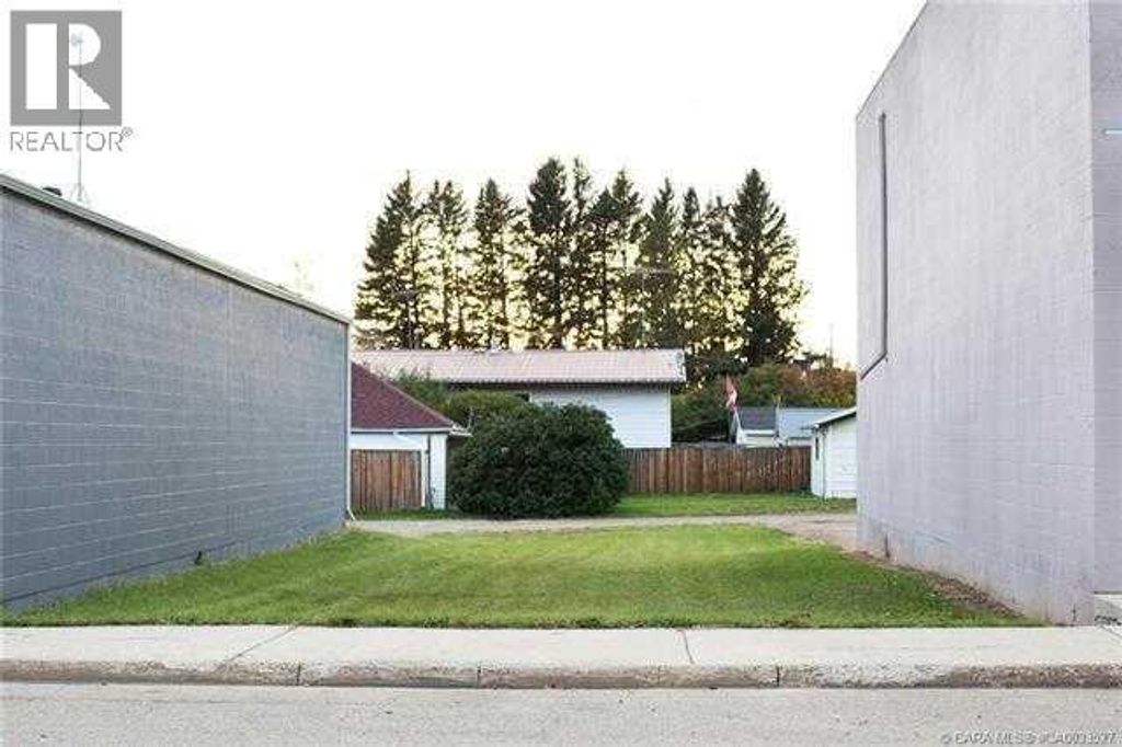 5106 50 Street, Eckville