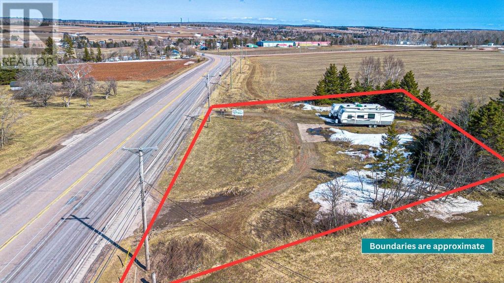 Lot Rte 1 Trans Canada Highway, Crapaud