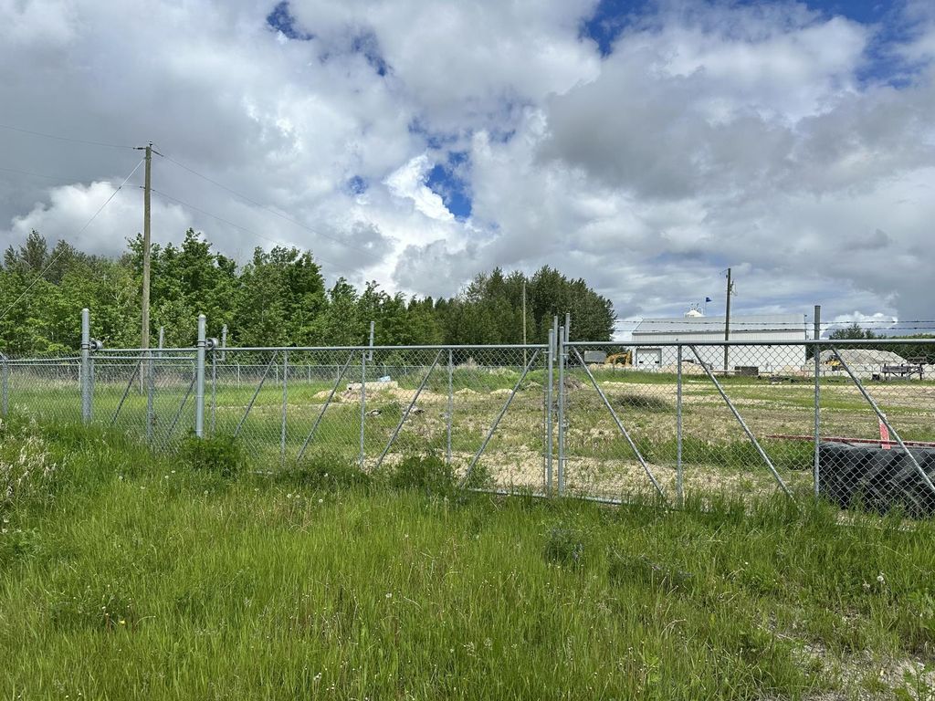 5740 48 Ave, Wetaskiwin