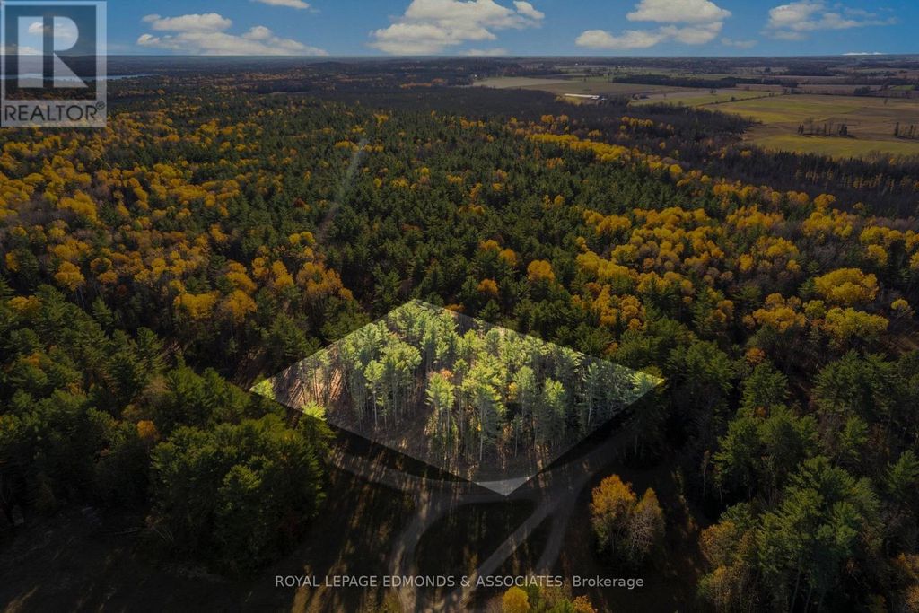 100 Nangor Trail, Whitewater Region