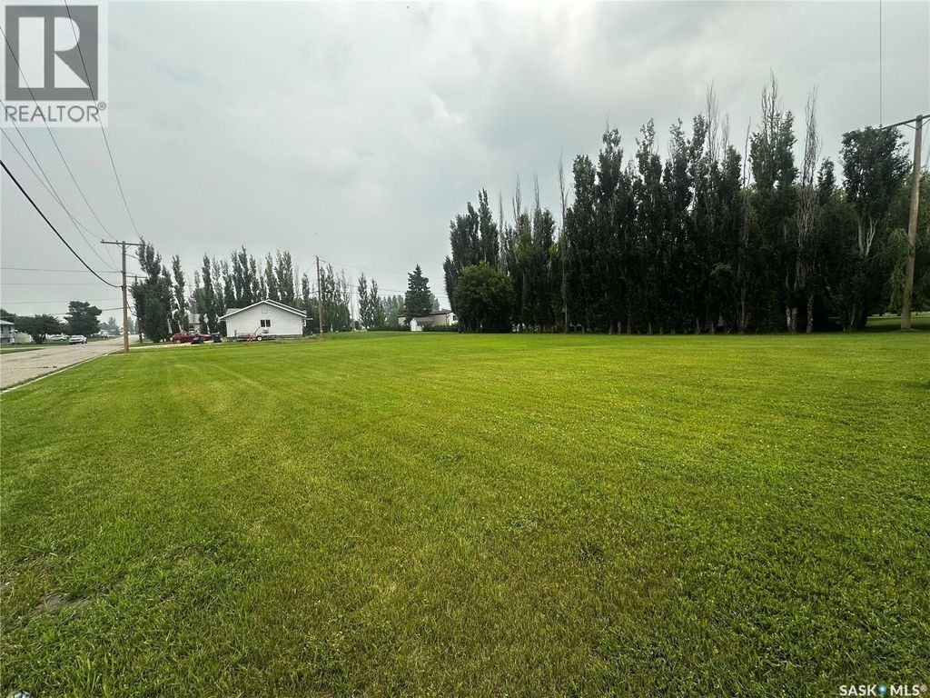 304 Road Avenue E, Langenburg