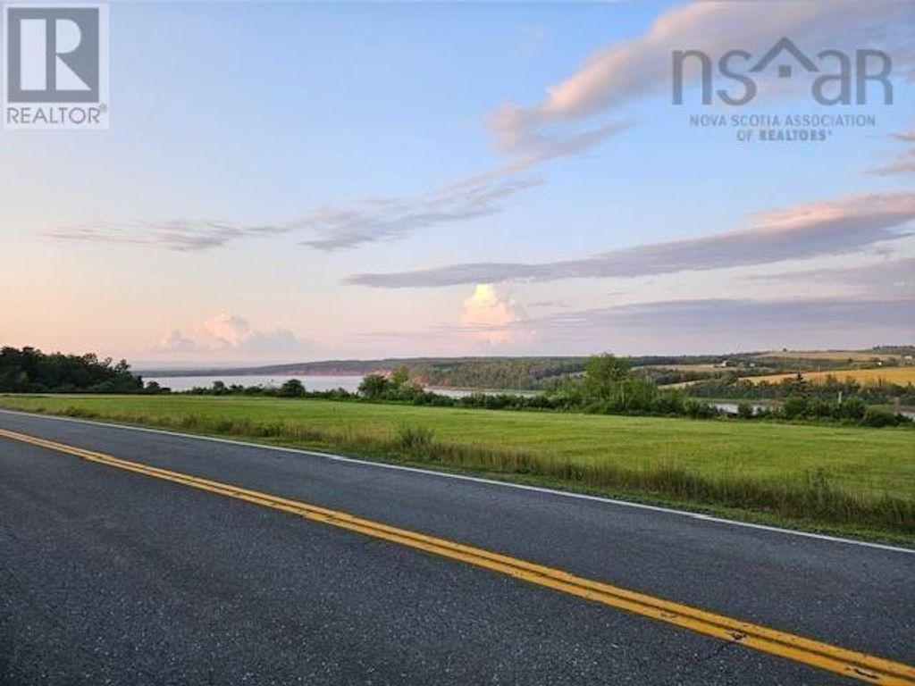 Highway 215 Acreage, Maitland