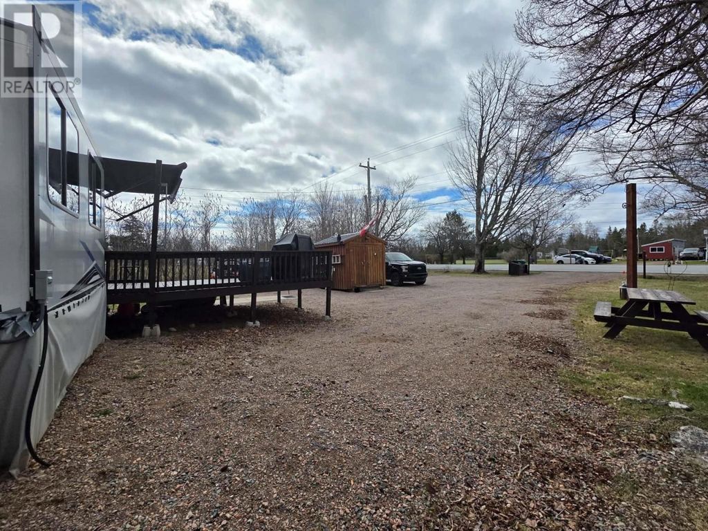 6999 Highway 2, Portapique