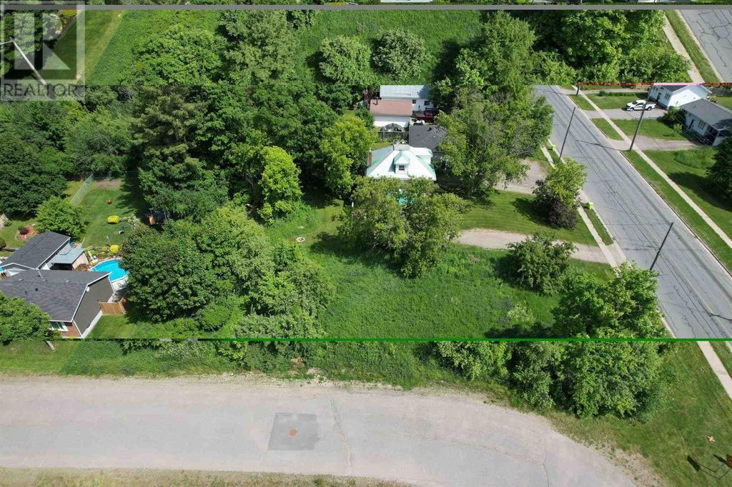 1051 Peoples Rd, Sault Ste. Marie