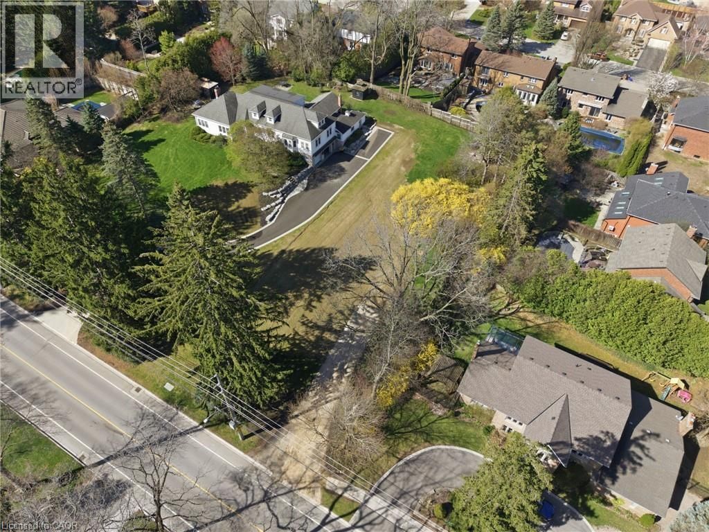 206 Lovers Lane, Ancaster