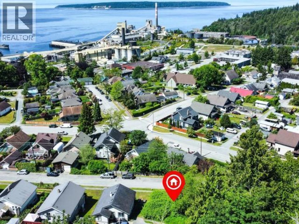 Lot 5 Willow Ave, Powell River