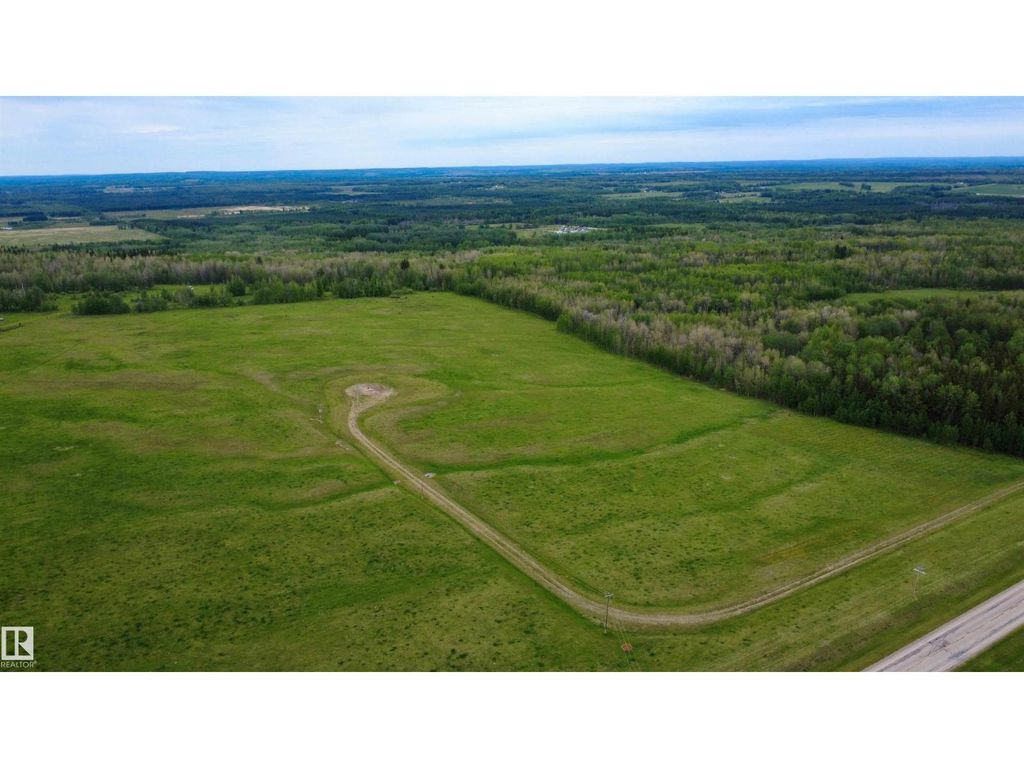 Twp 492 & Rr 83, Rural Brazeau County