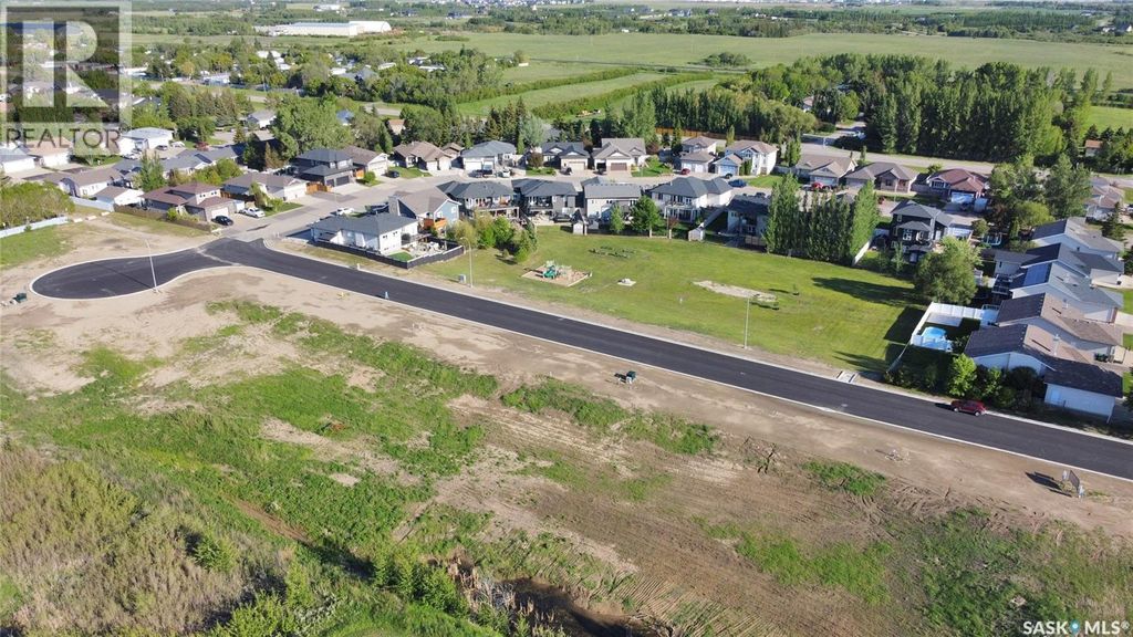 1300 Aaron Drive, Pilot Butte