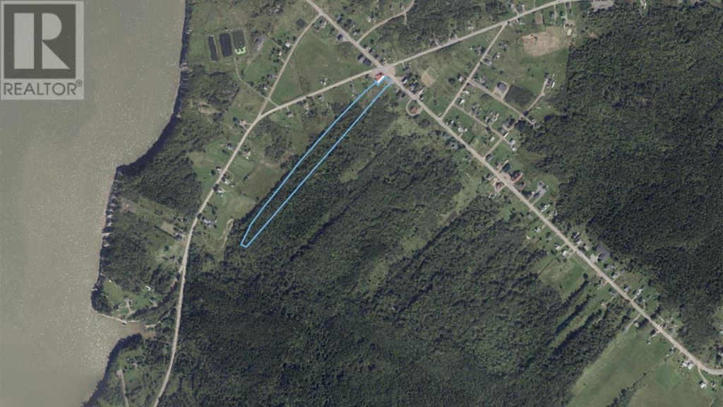 8 Highway 242, Joggins