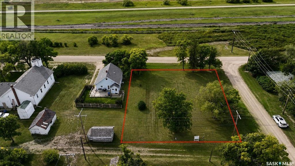 136 Railway Avenue, Loreburn