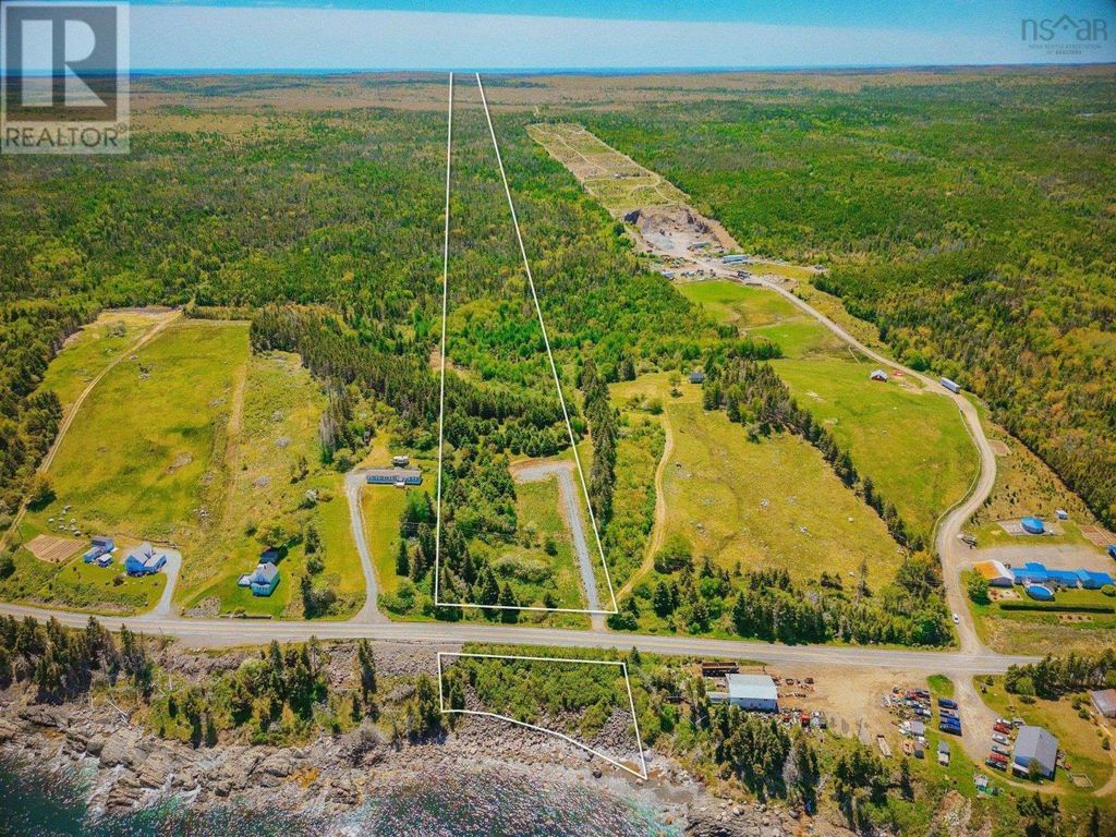 No. 16 Highway, Queensport