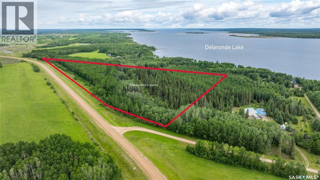 Delaronde Lake 30 Acres Forest, Delaronde Lake