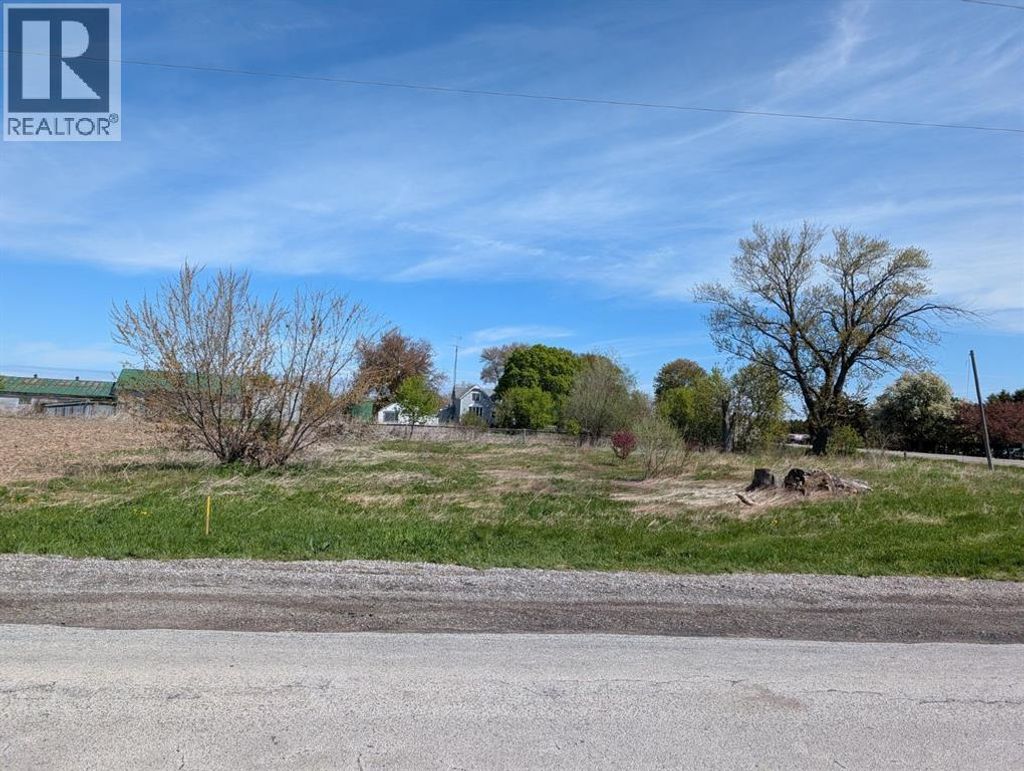 2098 Michigan Line, Sarnia