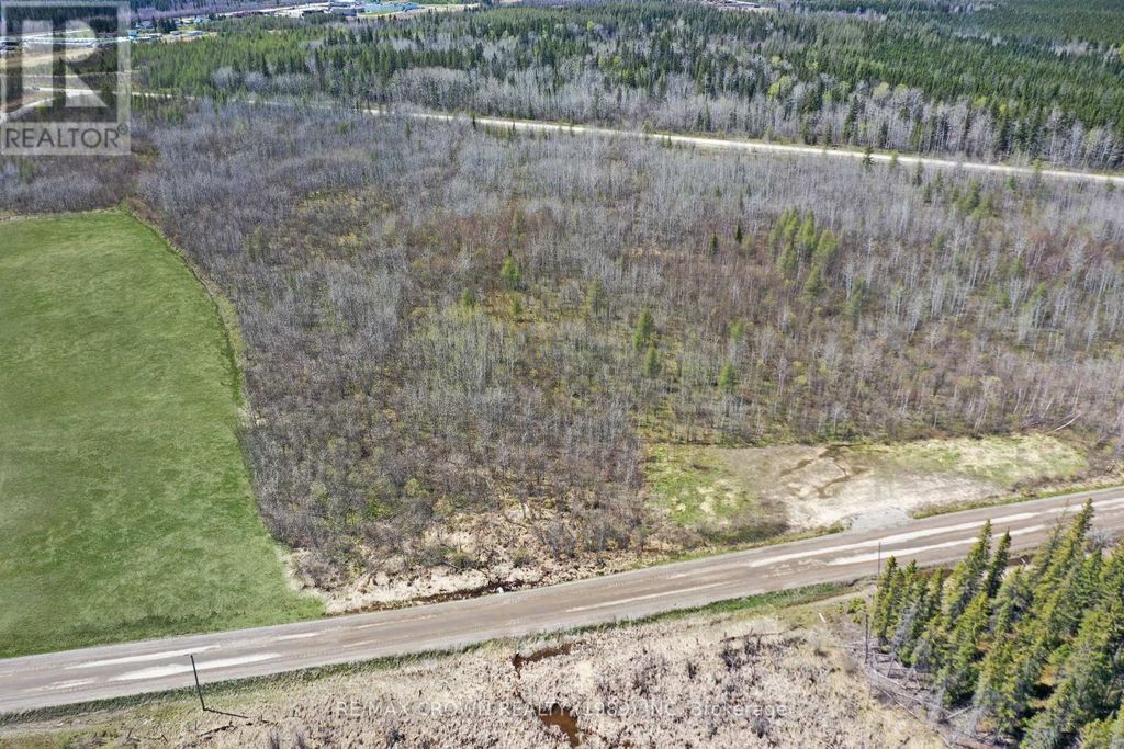 73 Clear Lake Road N, Kapuskasing
