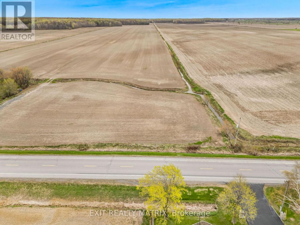 000 County Rd 18 Road, East Hawkesbury
