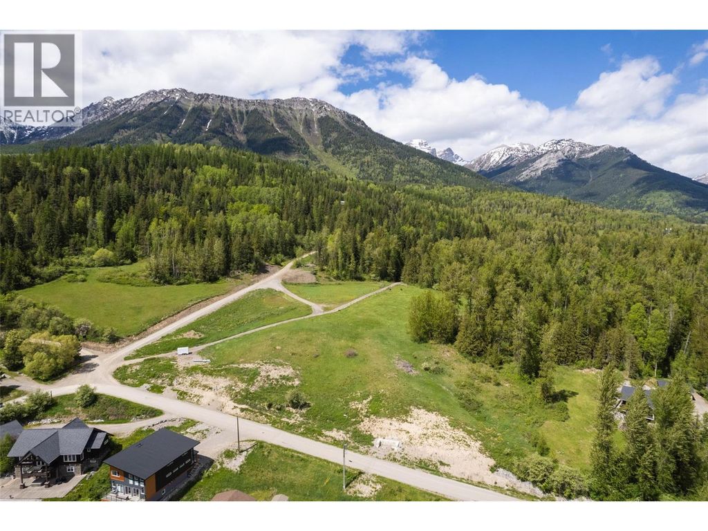 1683 Mcleod Avenue, Fernie