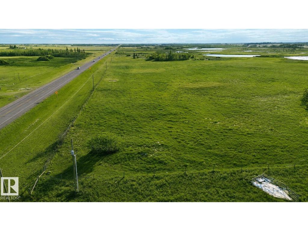 Hwy 16 & Hwy 15/855 Corner, Rural Lamont County