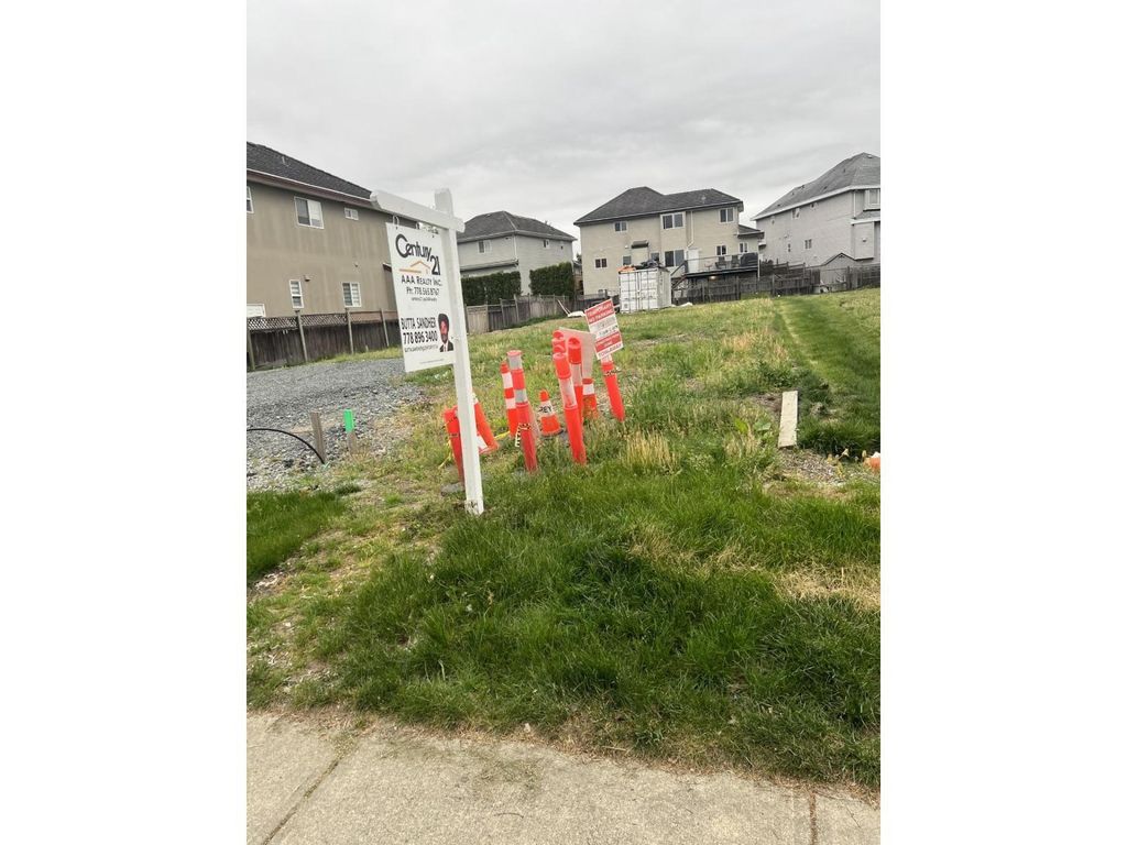15105 67 Avenue, Surrey