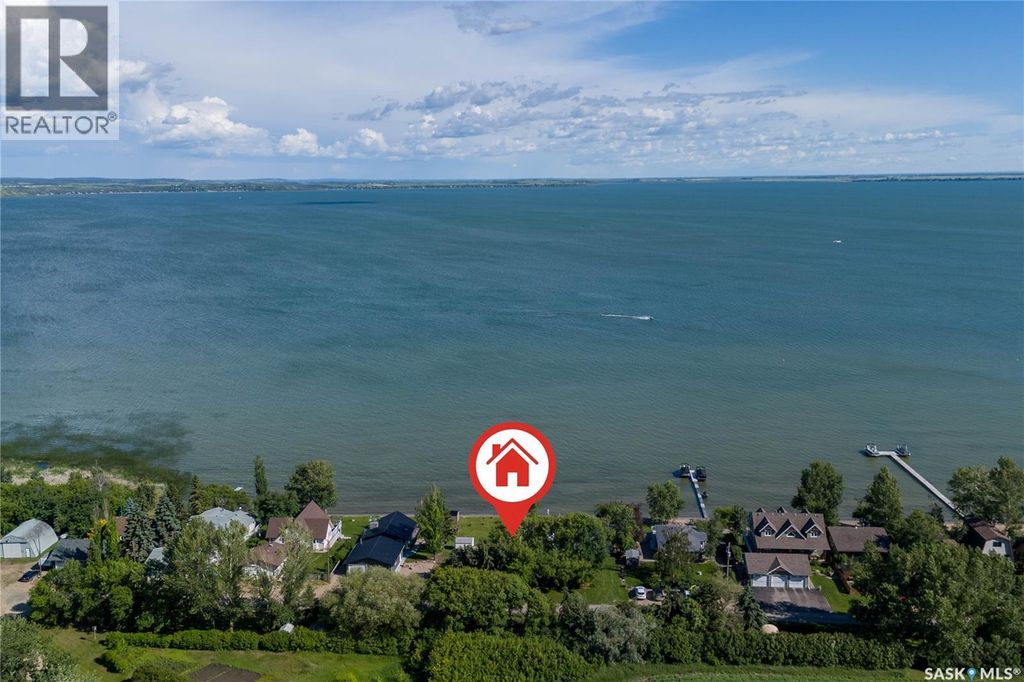 61 Lake Avenue, Jackfish Lake