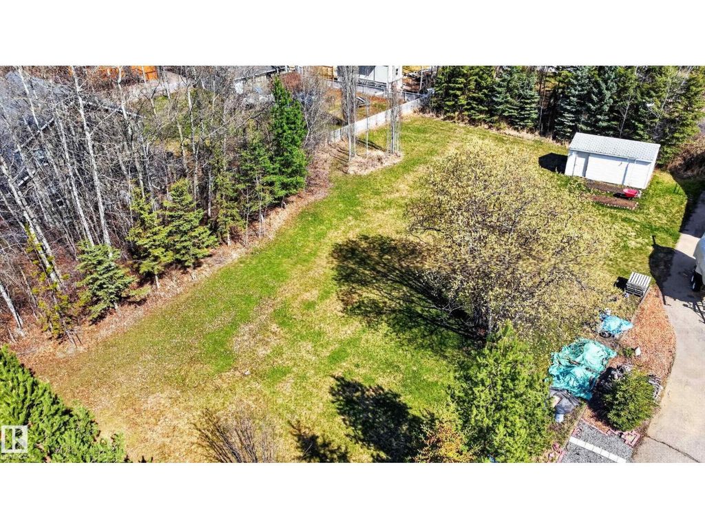 4920 48a Av, Rural Lac Ste. Anne County