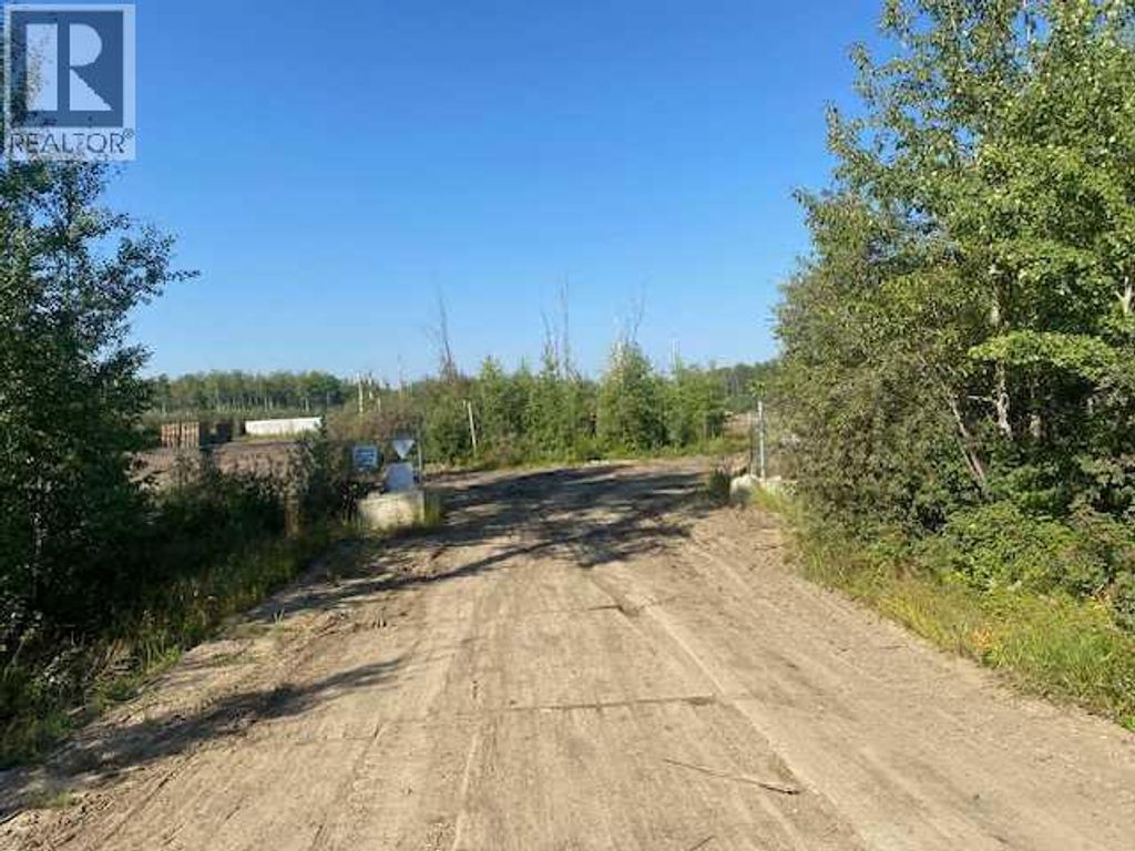 308 3rd Street, Fox Creek