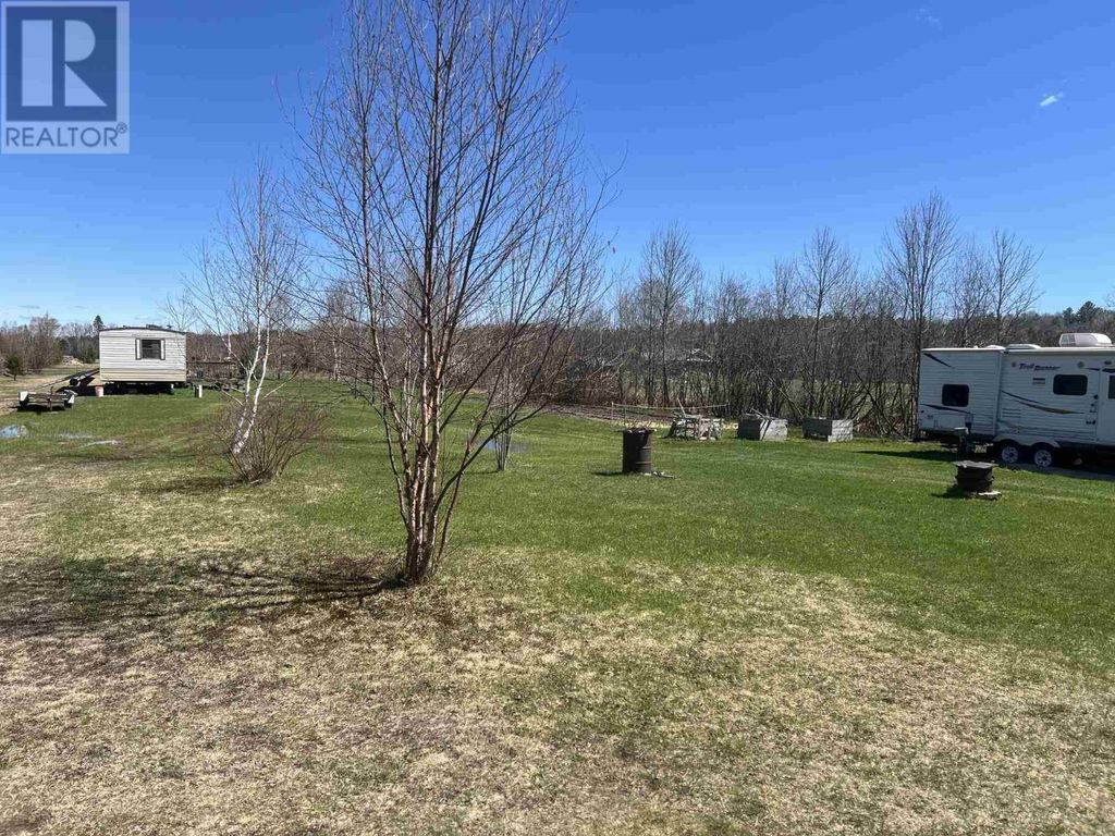995 River Rd E, Massey / Sables-Spanish