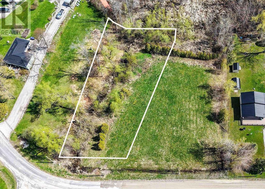 4136 Fountain Drive, Ramara