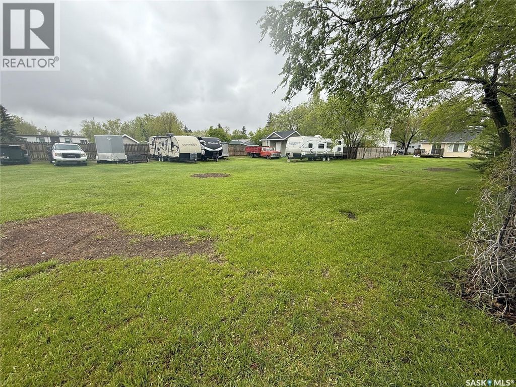 787 Hartney Avenue, Weyburn