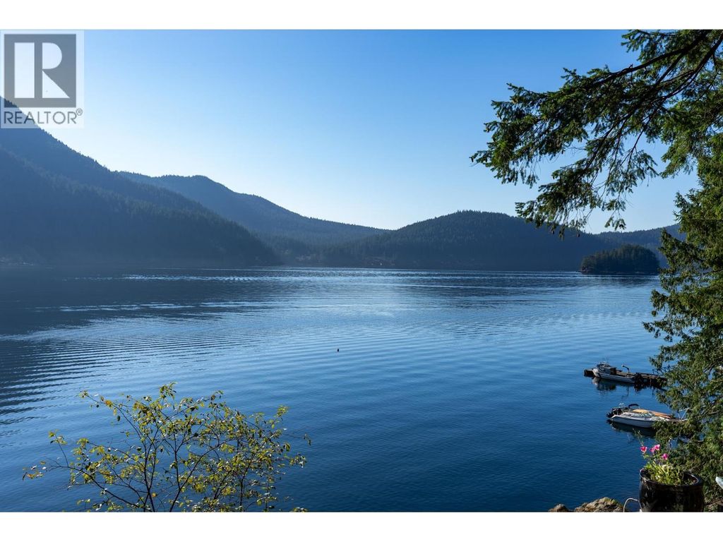 316 Sasamat Lane, North Vancouver