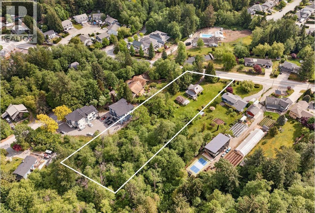 41591 Government Road, Squamish