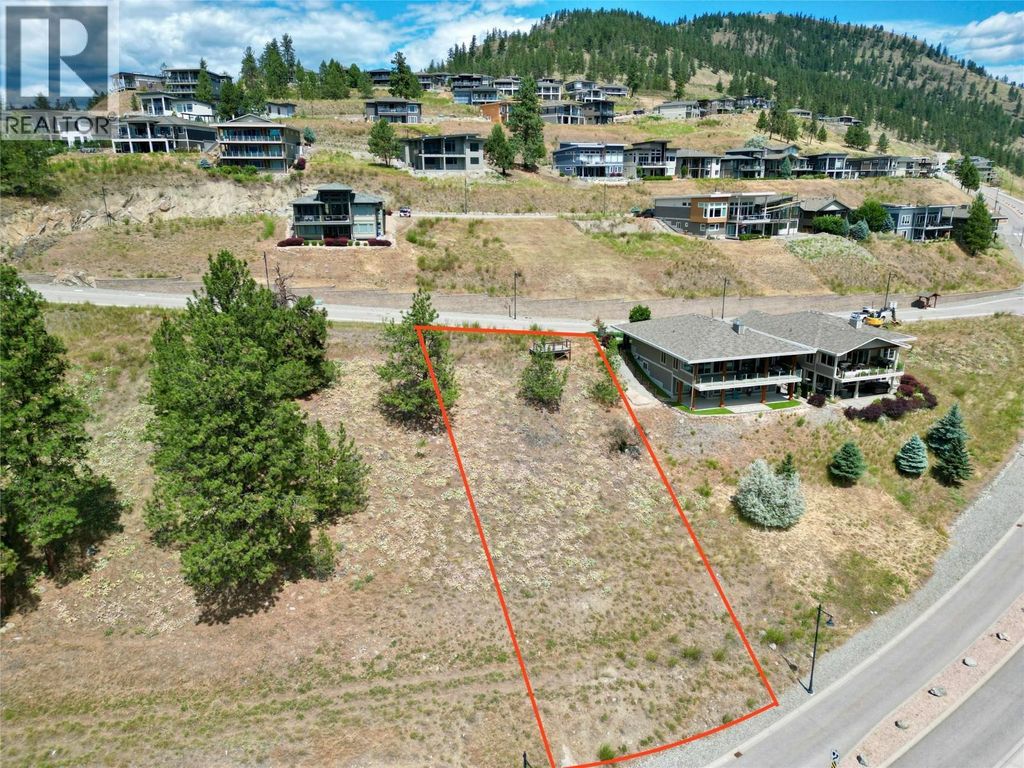 8816 Stonington Road, Vernon