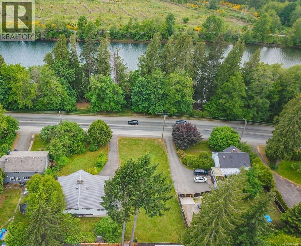 5859 River Rd, Port Alberni