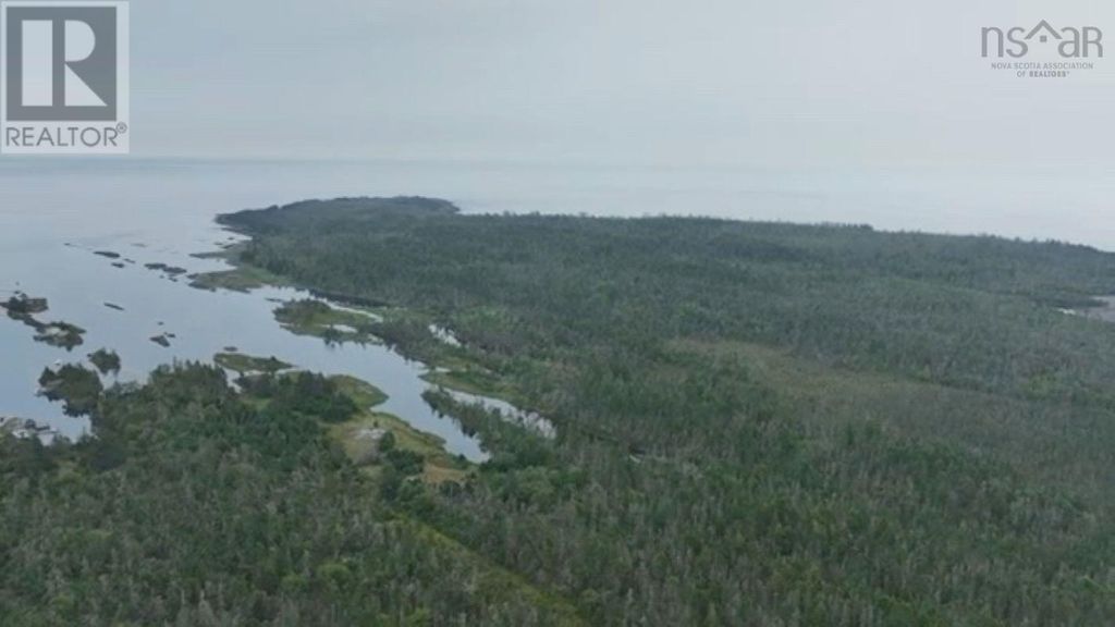 Lot 8 Cross Island, Cross Island