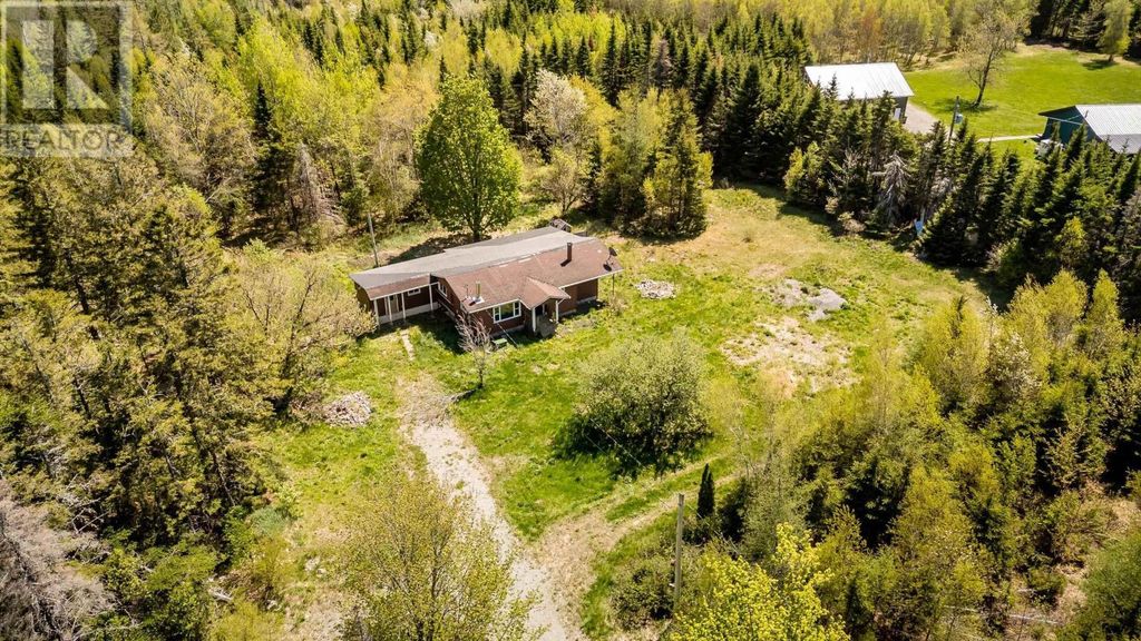 808 Newtonville Road, Forest Hill