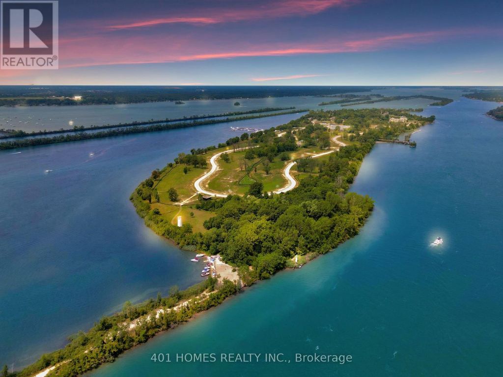 271 Crystal Bay Drive E, Amherstburg