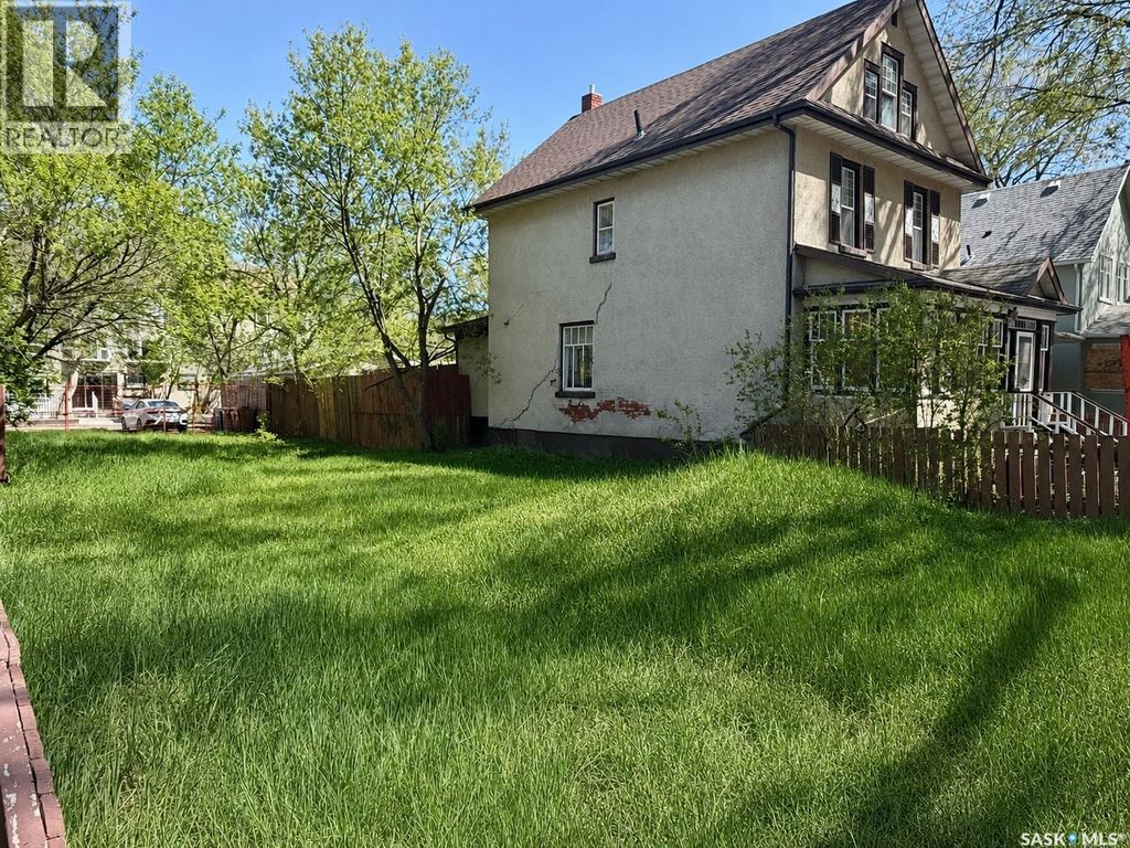 1861 St John Street, Regina