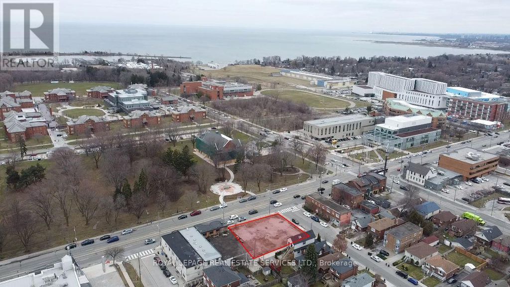 3142 Lake Shore Boulevard W, Toronto (new Toronto)