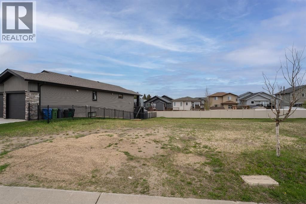 6 Tyrrell Place, Red Deer