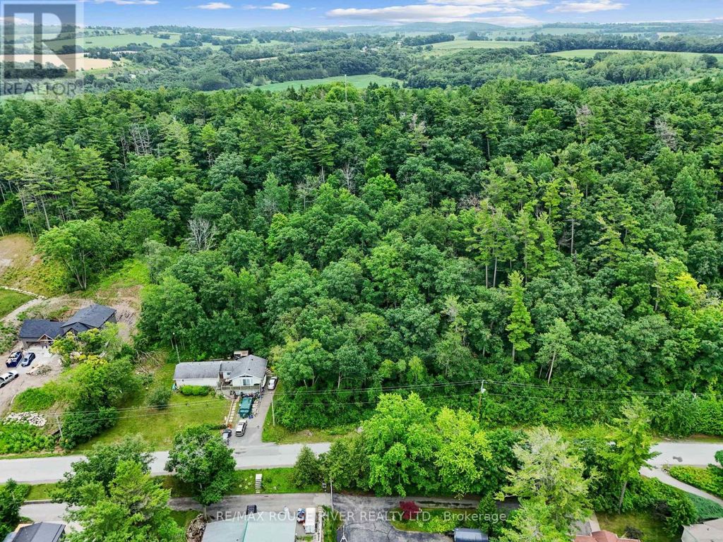 28 Bamsey Drive, Hamilton Township