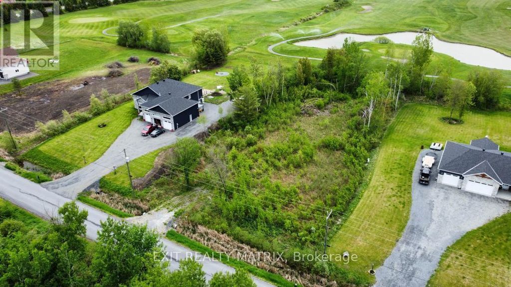 11980 Armstrong Road, North Dundas