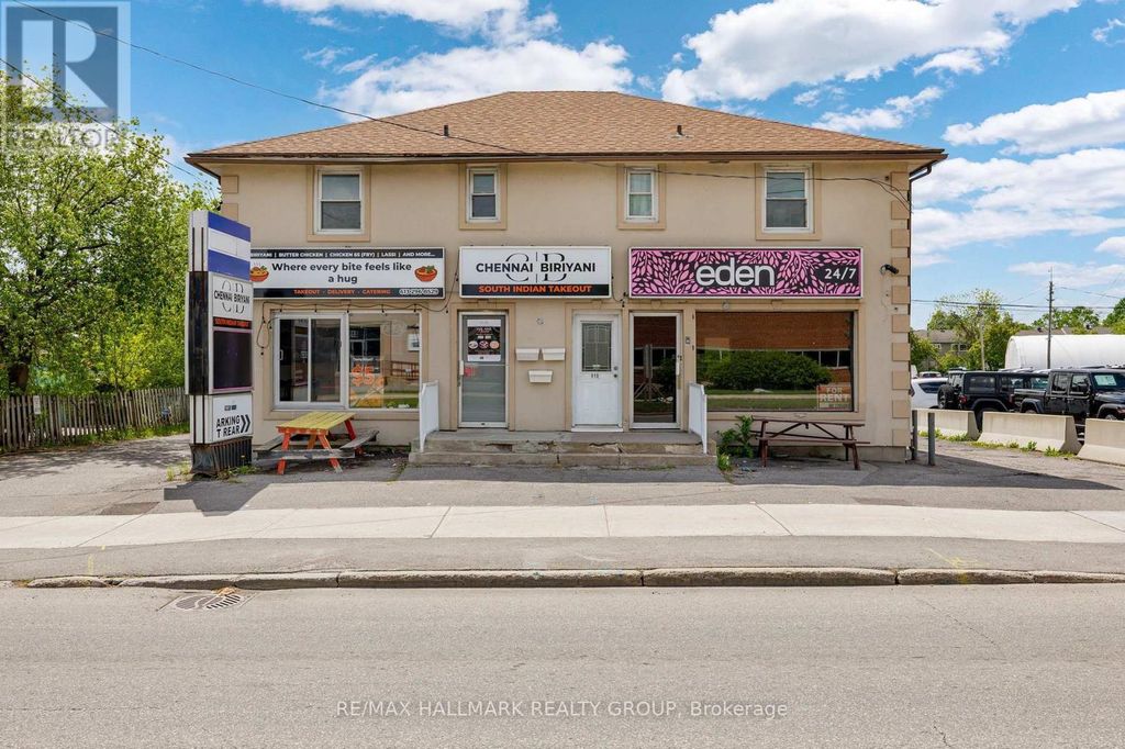 912 St Laurent Boulevard S, Ottawa