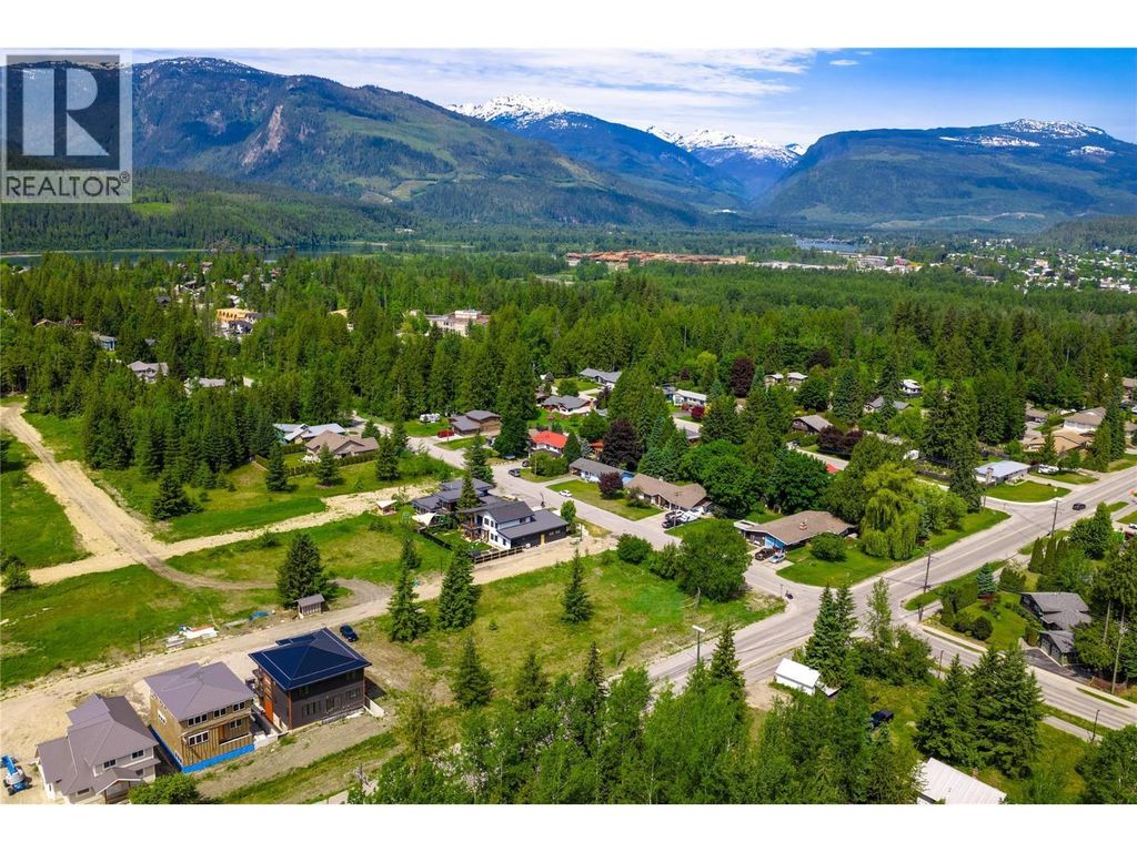 2000 Lanzo Lane Lot# Sl 1, Revelstoke